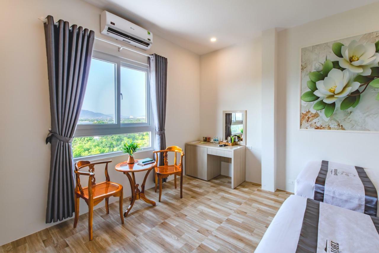 Thoi Binh Hotel Cam Lam Exterior photo